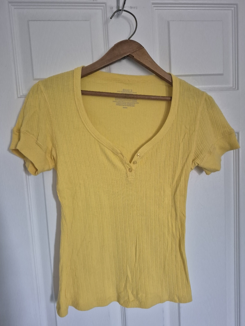 Y2K Original !Ricki's  100% Cotton Ribbed Henley Baby Tee